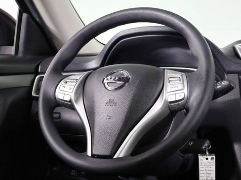 Used 2016 Nissan Rogue S AWD/4WD image 24