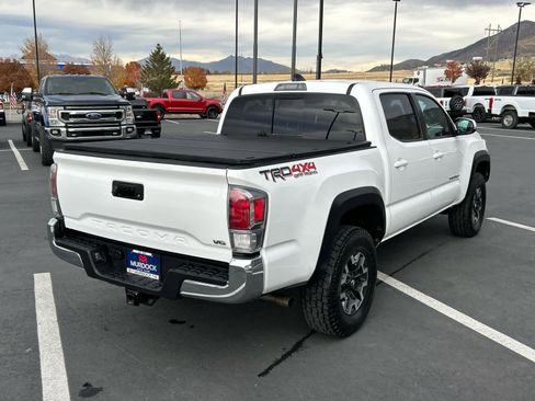 Used 2023 Toyota Tacoma TRD Off-Road image 8