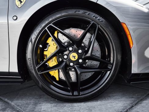 Used 2020 Ferrari F8 Tributo image 32