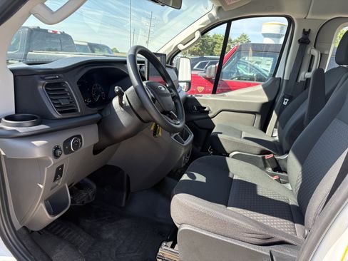 Used 2023 Ford Transit 350 XLT RWD image 7