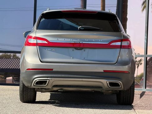 Used 2016 Lincoln MKX Select w/ Select Plus Package FWD image 9