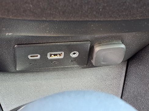 Used 2024 Chevrolet Malibu LT image 12