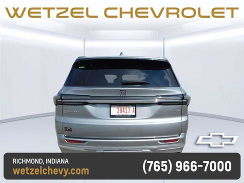 Used 2025 Buick Enclave Avenir w/ Super Cruise Package AWD/4WD image 4