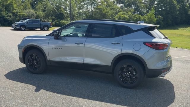 New 2026 Chevrolet Blazer LT w/ Midnight/Sport Edition AWD/4WD image 6