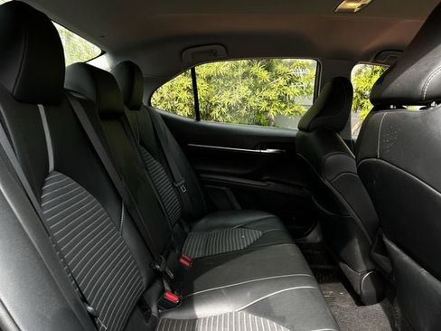 Used 2021 Toyota Camry SE image 28