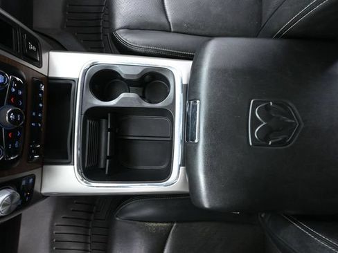 Used 2016 RAM 1500 Laramie w/ Convenience Group AWD/4WD image 32