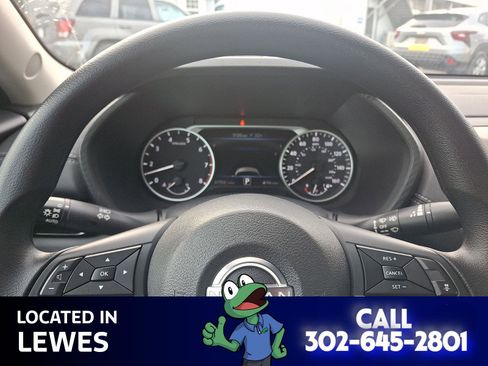 Used 2024 Nissan Sentra SV image 18