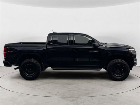 Used 2024 Chevrolet Colorado Z71 w/ Z71 Convenience Package 2 image 8