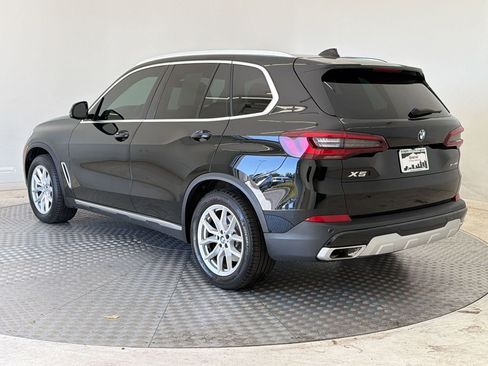 Used 2021 BMW X5 xDrive40i w/ Convenience Package AWD/4WD image 3
