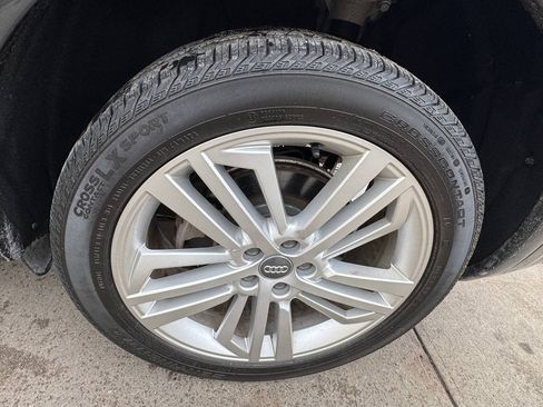Used 2018 Audi Q5 2.0T Premium Plus w/ Premium Plus Package AWD/4WD image 32