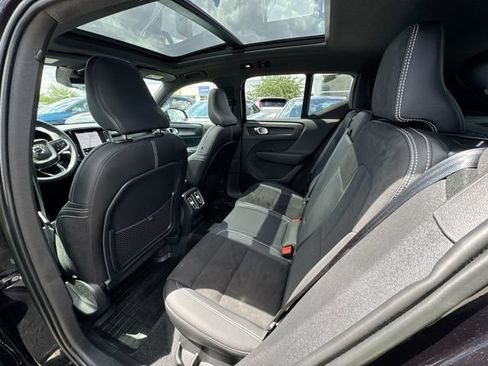 Used 2023 Volvo XC40 Recharge Ultimate w/ Protection Package Premier AWD/4WD image 21