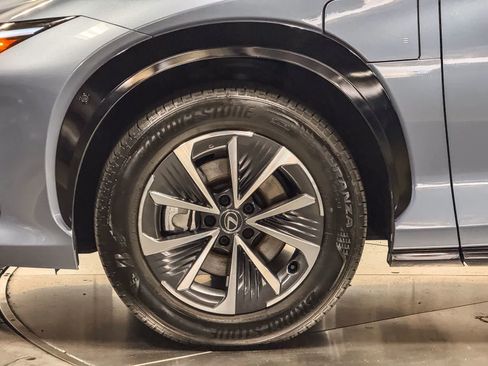 Used 2024 Lexus RZ 300e Premium w/ Technology Package FWD image 9