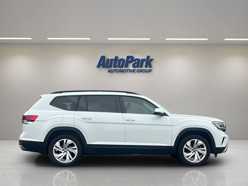 Used 2023 Volkswagen Atlas SE AWD/4WD image 14