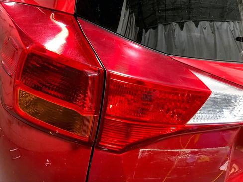 Used 2015 Toyota RAV4 Limited image 28