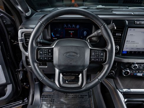 Used 2024 Ford F350 Platinum w/ FX4 Off-Road Package image 19