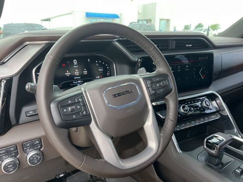 Used 2024 GMC Sierra 1500 Denali w/ Denali Reserve Package image 9