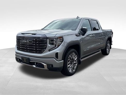 Used 2024 GMC Sierra 1500 Denali Ultimate image 2