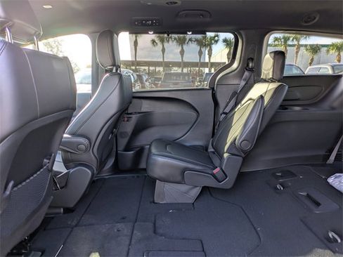 New 2026 Chrysler Voyager LX image 12