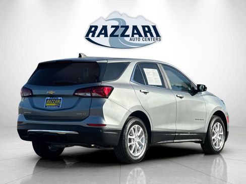 Used 2024 Chevrolet Equinox LT image 3