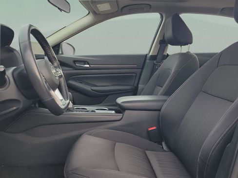 Certified 2024 Nissan Altima 2.5 SV w/ SV Premium Package image 19