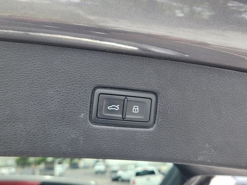 Used 2023 Audi Q7 3.0T Premium Plus AWD/4WD image 22