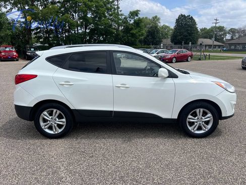 Used 2011 Hyundai Tucson GLS FWD image 7
