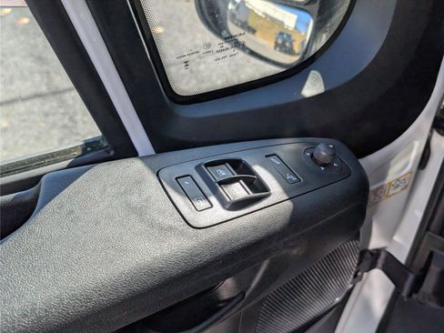 Used 2025 RAM ProMaster 2500 image 17