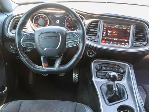Used 2022 Dodge Challenger R/T Scat Pack RWD image 13