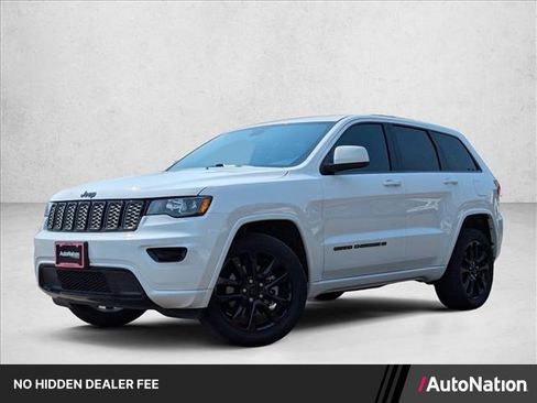 Used 2022 Jeep Grand Cherokee Laredo X AWD/4WD image 1