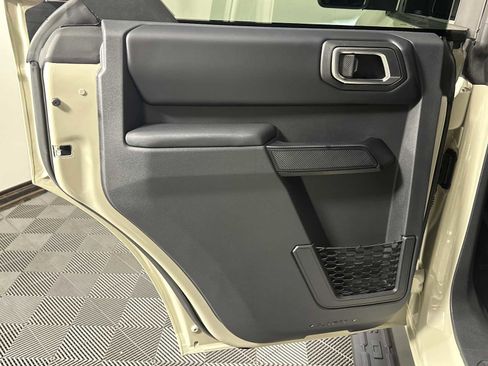Used 2025 Ford Bronco Outer Banks image 25
