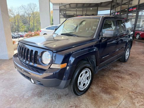 Used 2015 Jeep Patriot Sport w/ Power Value Group image 3