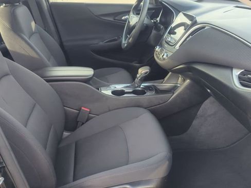 Used 2022 Chevrolet Malibu LT image 25