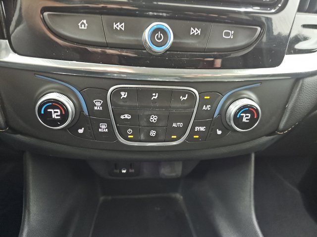Used 2018 Chevrolet Traverse LT FWD image 7