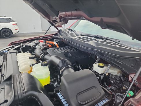 Used 2022 Ford F150 Platinum w/ Max Trailer Tow Package image 16