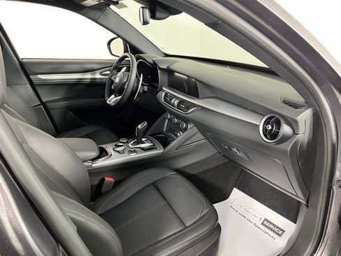 Used 2025 Alfa Romeo Stelvio Sprint w/ Convenience Package image 48