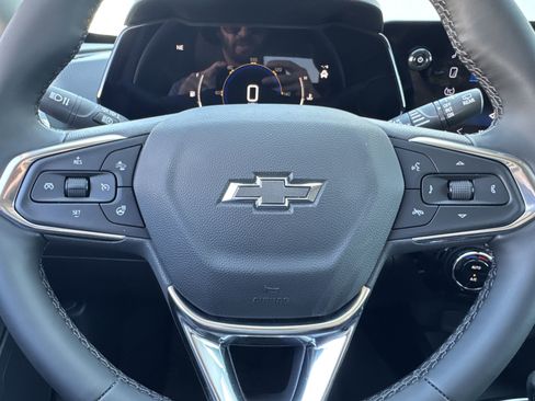 New 2025 Chevrolet Trax ACTIV w/ Driver Confidence Package image 31