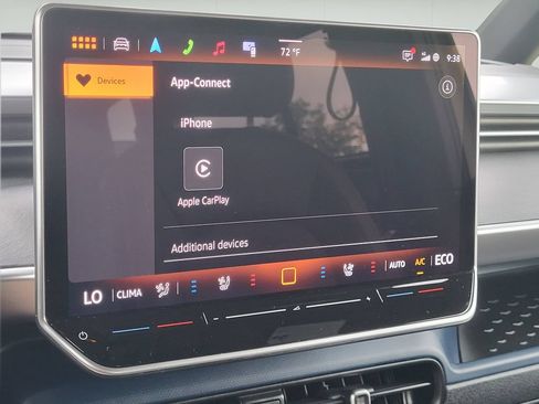 Used 2025 Volkswagen ID. Buzz 1st Edition RWD image 18