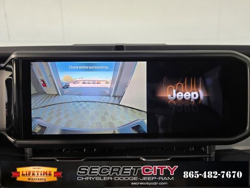 New 2025 Jeep Gladiator Sport image 22