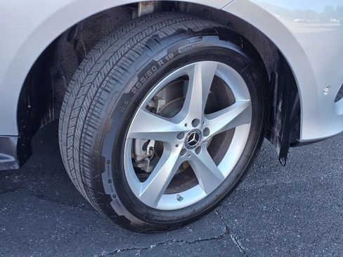 Used 2019 Mercedes-Benz GLE 400 4MATIC image 9