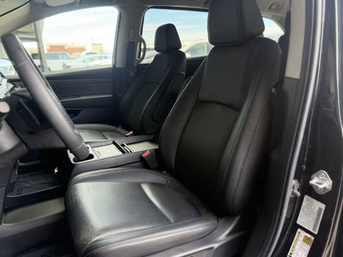 Used 2025 Honda Odyssey EX-L image 14