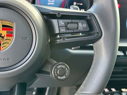 Used 2021 Porsche 911 Carrera S image 30