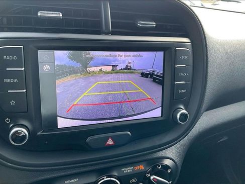 Used 2023 Kia Soul LX FWD image 14