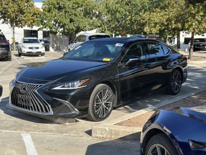 Used 2024 Lexus ES 350 w/ Premium Package