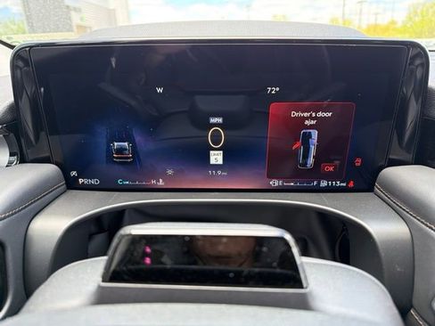 New 2026 Lincoln Aviator AWD image 13