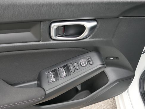 Used 2025 Honda Civic Sport image 14