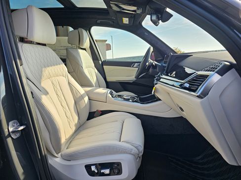 New 2026 BMW X5 xDrive40i w/ Executive Package image 15