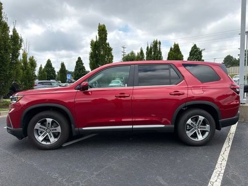 Certified 2025 Honda Pilot EX-L image 10