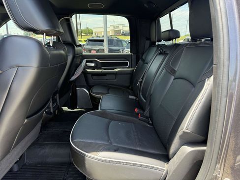 Used 2025 RAM 3500 Laramie AWD/4WD image 8