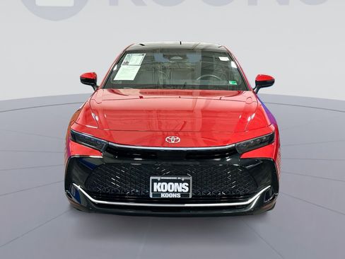 Used 2023 Toyota Crown Platinum image 11