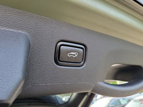 Used 2025 Kia Sportage X-Line w/ Premium Package AWD/4WD image 10